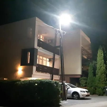 T8 Apartment *